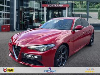 alfa-romeo-giulia-2.0t-b-tech-leder-memory-trekhaak-camera-navi-acc-stoel-stuurverw