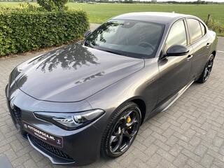 alfa-romeo-giulia-2.0-t-veloce-ti-awd-qv-interieur-harman-kardon-adaptief-onderstel-lsd