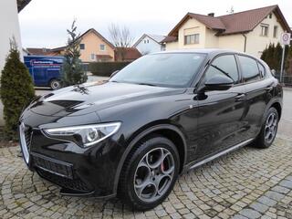alfa-romeo-stelvio-2.0t-q4-ti-(206kw-280pk)-**-bi-xenon-led,-navi+,-leder,-acc,-19-inch-lmv,-mem-**-
