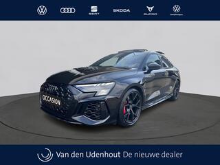 audi-rs3-limousine-2.5-tfsi-400pk-quattro--panoramadak--sportuitlaat--b&o