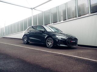 audi-rs3-sportback-2.5-tfsi-quattro--adaptief-onderstel--carbon--rs-sportuitlaat--pano--rs-desi