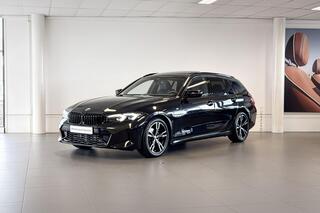 bmw-3-serie-touring-318i--m-sport--glazen-panoramadak--stoelverwarming--achteruitrijcamera-