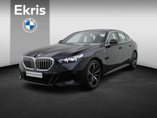 bmw-5-serie-sedan-520i-m-sportpakket--innovation-pack--travel-pack--comfort-pack--adaptief-onder