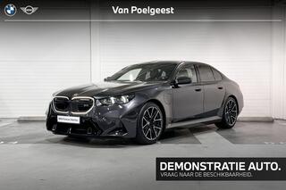bmw-m5-sedan--m-drivers-pack--carbon-pack-incl-carbon-dak--comfort-pack--bowers&wilkins--drivin