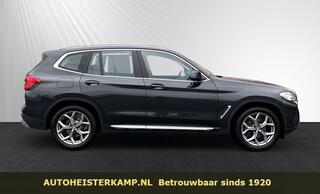 bmw-x3-xdrive20i-acc-trekhaak-leder-sportstoelen-live-cockpit-harman-kardon-stoelverwarming-stuurver