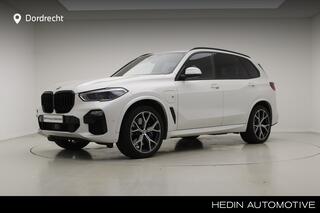 bmw-x5-xdrive45e-m-sport--21"--panorama--harman-kardon--trekhaak--soft-close--driving-assistan