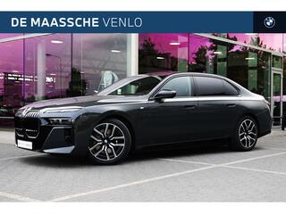 bmw-i7-edrive50-high-executive-m-sport---panoramadak-sky-lounge---massagefunctie---active-steering--