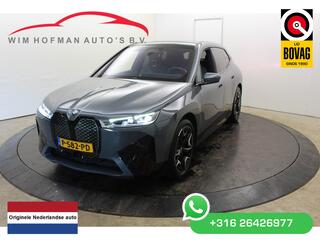 bmw-ix-xdrive40-high-executive-77-kwh-el-trekhaak-panodak-head-up-camera