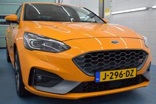 ford-focus-2.3-ecoboost-st-3