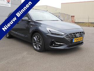 hyundai-i-30-wagon-1.5-t-gdi-mhev-premium-staat-in-hoogeveen