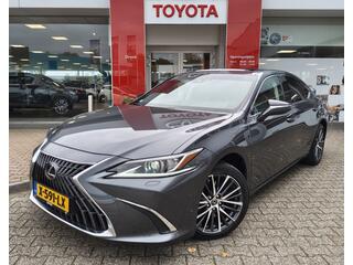 lexus-es