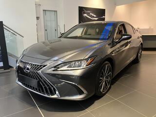 lexus-es