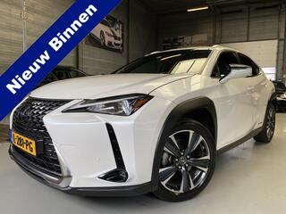 lexus-ux-250h-preference-line-camera,-carplay,-pdc