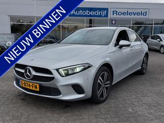 mercedes-benz-a-klasse-250e-plug-in-hybrid-luxury-line--origineel-nl--navi--apple-carplay+android