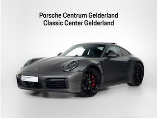 porsche-911-carrera-4s