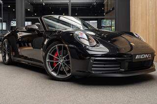 porsche-992-911-carrera-4s-cabrio-burmester-sportuitlaat-carbon-chrono-911-3.0-4s-cabrio-surround-18