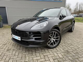 porsche-macan-3.0-s-luchtvering-panoramadak-acc-led-standkachel-trekhaak-luchtvering-carplay-dab-com