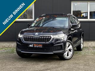 skoda-kodiaq-1.5tsi-150pk-7-zits-automaat-style-el.trekh.-panoramadak-camera-