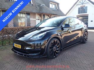 tesla-model-y-performance-!-bodykit-!-hud---22-inch---autopilot