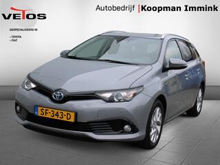 toyota-auris-1.8-hybride-dynamic-ts