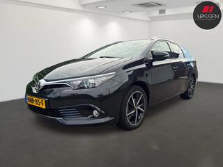 toyota-auris-touring-sports-1.2t-black-edition-cruise-camera-stoelverwarming