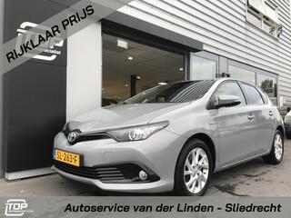 toyota-auris-1.8-hybrid-dynamic-go