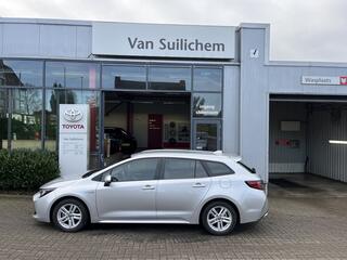 toyota-corolla-touring-sports-1.8-hybrid-active