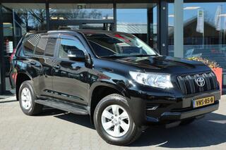 toyota-land-cruiser-150-2.8-d-4d-5drs-comfort-a-t-van