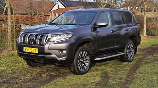 toyota-land-cruiser-2.8-d-4d-professional-blind-van