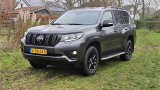 toyota-land-cruiser-2.8-d-4d-f-matt-black-line-3500kg-trek-klasse-3-alarm-etc