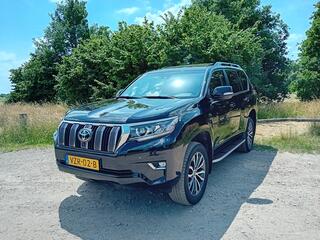 toyota-land-cruiser-2.8-d-4d-f-executive-blind-van