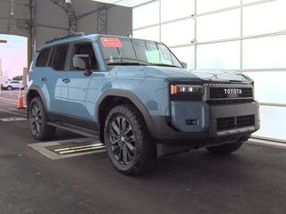 toyota-land-cruiser-2,4-hybrid---petrol-premium