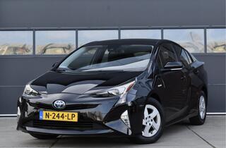 toyota-prius-1.8-black-edition-camera---navi---cruise---clima