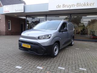 toyota-proace-city-1.5-d-4d-challenger-direct-leverbaar-trekhaak-rijklaarprijs