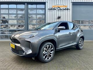 toyota-yaris-1.5-hybrid-team-d--autom.--clima+cruise--navi+camera--stuur+stoe