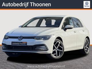 volkswagen-golf-1.4-ehybrid-style-trekhaak--elk.-stoelen--camera--dodehoek