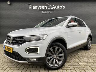 volkswagen-t-roc-1.5-tsi-sport--1e-eigenaar--dealer-onderhouden--panoramadak--apple-carplay--wi