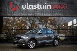 volkswagen-t-roc-1.5-tsi-sport-,-adap.-cruise,-virtual-cockpit,