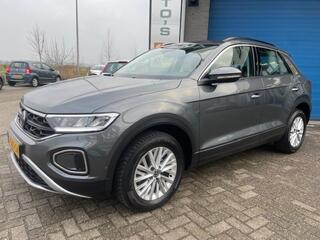 volkswagen-t-roc-1.0-tsi-life-business