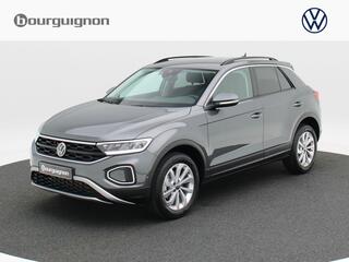 volkswagen-t-roc-life-edition-1.5-tsi-110-kw---150-pk-dsg--navigatie--camera--adaptive-cruise--a
