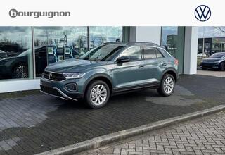 volkswagen-t-roc-life-edition-1.5-110-kw---150-pk-tsi-suv-7-versn.--navigatie--camera--app-connec