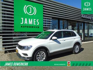 volkswagen-tiguan-1.5-tsi-comfortline-business-met-trekhaak-en-navigatie-systeem