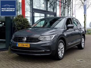 volkswagen-tiguan-1.5-tsi-150pk-automaat--navi--trekhaak--ecc--pdc-+-camera--lm-velgen-volkswag