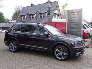 volkswagen-tiguan-1.5-tsi-hl-bus-r-line-7-zit-vol-optie-1e-eig