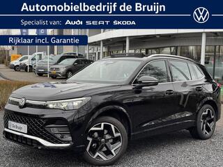 volkswagen-tiguan-1.5-etsi-150pk-dsg-r-line-(pano,trekhaak,camera)