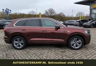volkswagen-touareg-3.0-tdi-r-line-acc-luchtvering-comfortstoelen-trekhaak