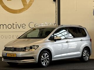 volkswagen-touran-1.5-tsi-highline-7p--adaptive-cruise--pdc-v-en-a--navi--lmv
