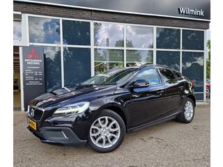 volvo-v40-cross-country-1.5-t3-polar+-luxury